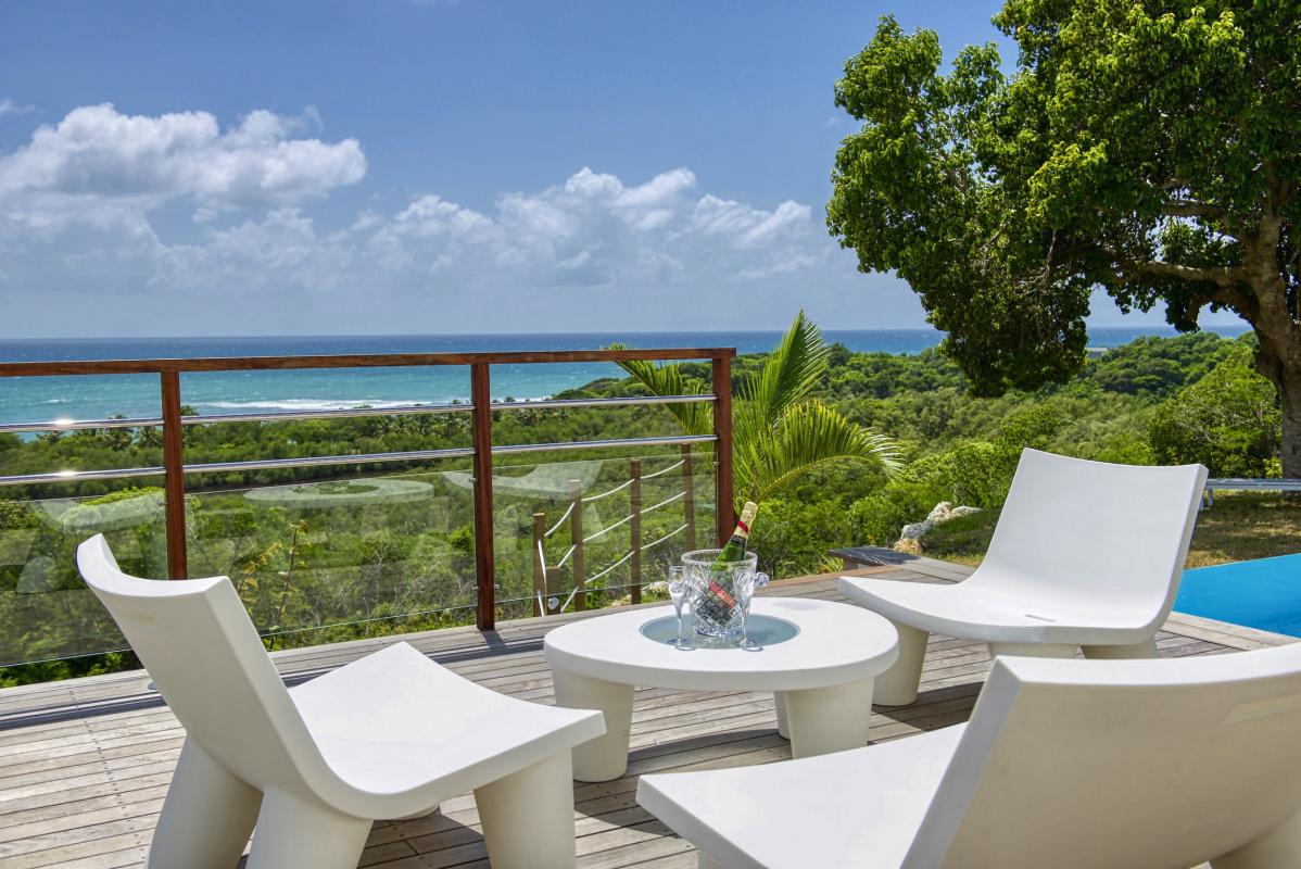 36.Location villa piscine vue mer Sainte Anne Guadeloupe